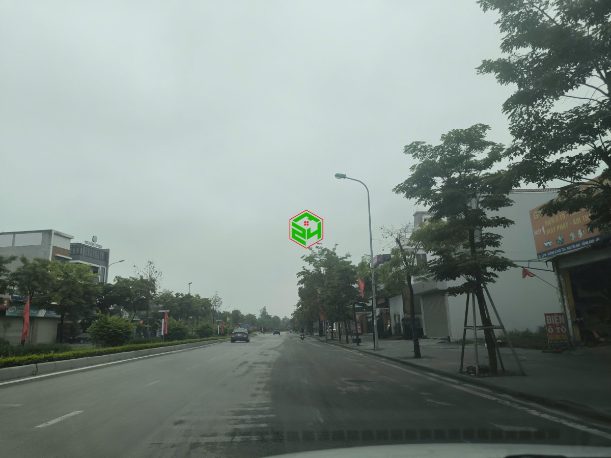Cần bán lô góc 263m2 đẹp nhất đường lê hữu tựu nguyên khê đông anh